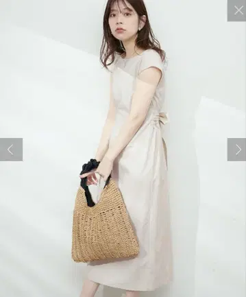 자연스러운 쿠튀르 오픈백 좁은 소매 원피스 리본