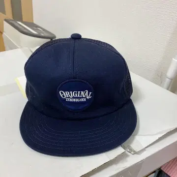 네이비 메쉬 캡 스냅백