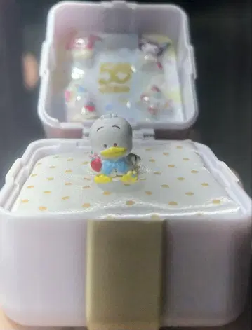 딸기신문 50주년 기념 유메큥 링 BOX 아히루노 펙클