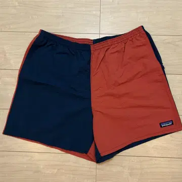 파타고니아 쇼트 팬츠 L 빨강/파랑