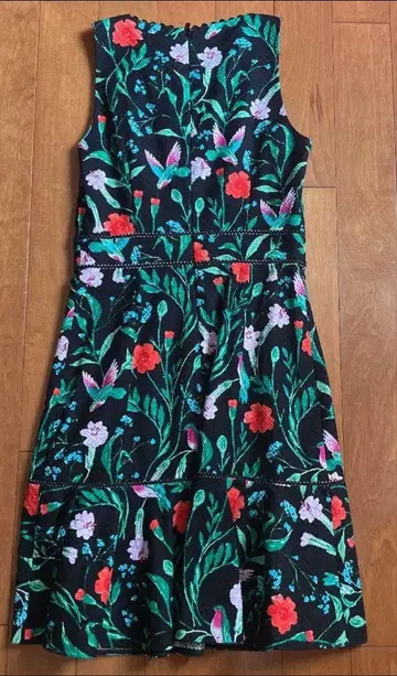 Kate Spade 꽃무늬 원피스