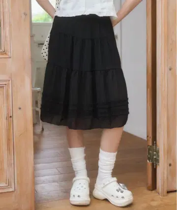 시어 티어드 미디 스커트/Sheer tiered midi skirt