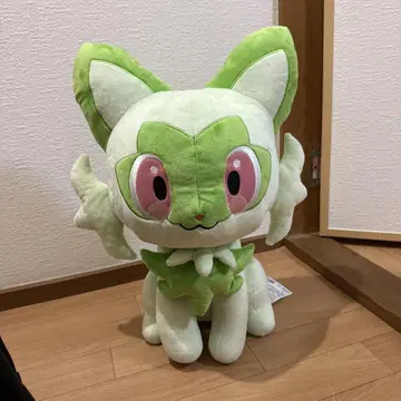 냐오하 실물 크기 인형