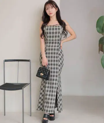 LIP SERVICE 사이드 시어 메이드 캐미 원피스 S 사이즈