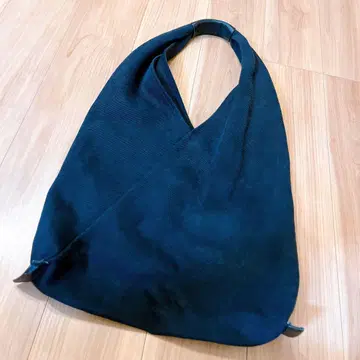 헨더 스키마 아즈마 백 빅 블랙 (대형)