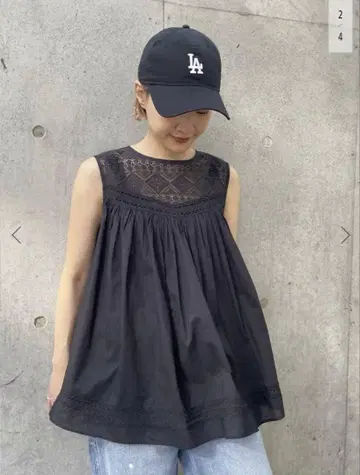 스픽 앤 스팬 HYU 레이스 가더 블라우스