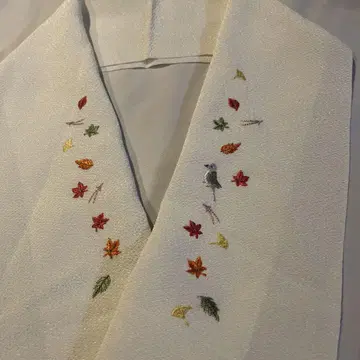 단풍과 새 자수 장식용 깃 순수 실크
