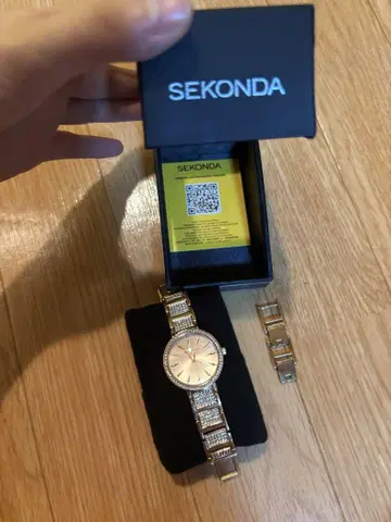 SEKONDA 골드 드레스 워치