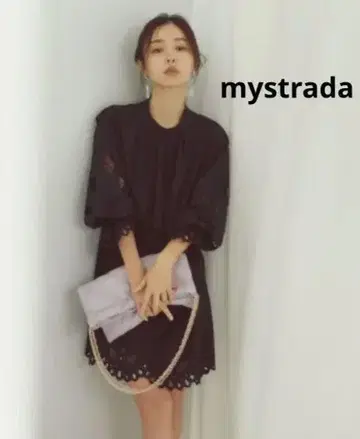 마이 스트라다 안자이 코즈에 콜라보 자수 미니 원피스