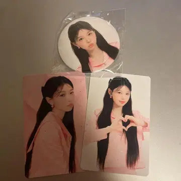 ILLIT gllitday popup 모카 캔뱃지 트레이딩 카드