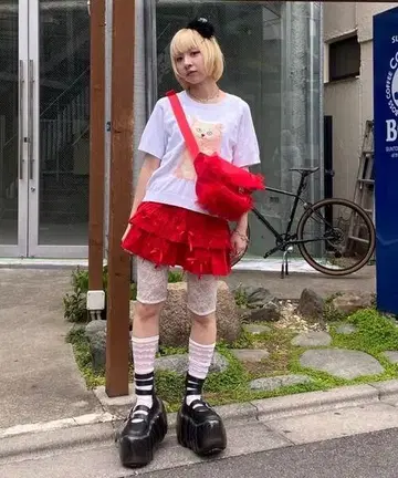 Candystripper 빨간색 프릴 허리 숄더백