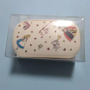 이상한 나라의 앨리스 소품 케이스