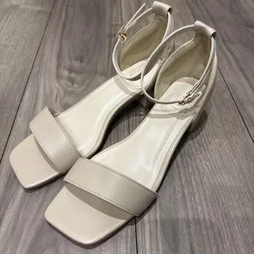 허니즈 GLACIER lusso 베이지 스트랩 샌들 낮은 힐 M