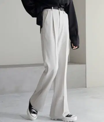 cussil 택 포함 새상품 스트레치 루즈 실루엣 하이웨스트 플레어 팬츠