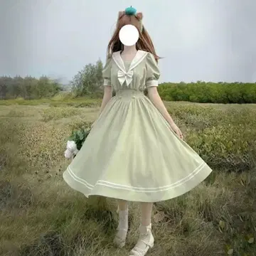 연한 녹색 리본 반팔 드레스