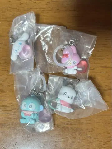 산리오 메모리 액세서리 에모큐 파스텔 컬러 버전. 완전 세트