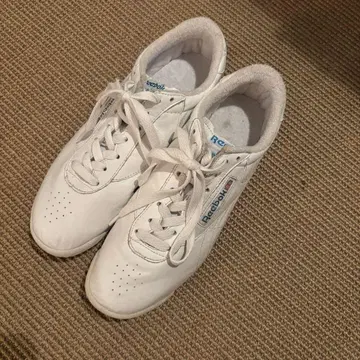Reebok 화이트 스니커즈 빈티지