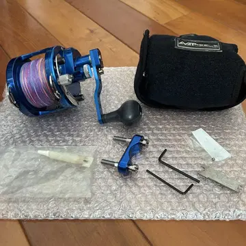 AVET REELS 아베트 HX 5/2 MC 오른쪽