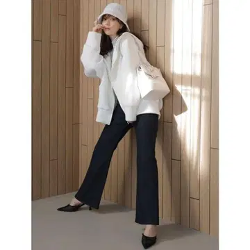 SNIDEL ORGANICS 부츠컷 데님 인디고 플레어 데님
