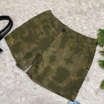미품 루시안 페라피네 쇼트 팬츠 카모플라주 해골 스컬 그린 XS