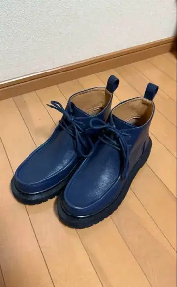 새상품급 아즈 로리안 부츠 네이비 레이스업