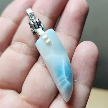 handmade 라리마 송곳니 목걸이