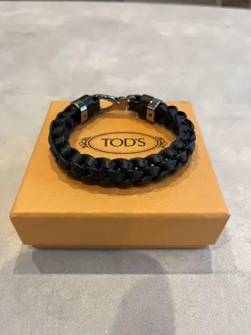 TOD'S 블랙 가죽 팔찌