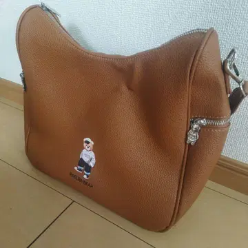 RAELRA BEAR 손잡이 가방