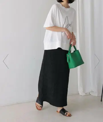 미사용 새상품 Bou Jeloud 자카드 내로우 스커트 블랙