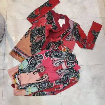 ETRO 페리 패턴 장소매 카디건과 장소매 이너