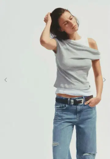 ZARA 더블 비대칭 티셔츠 S