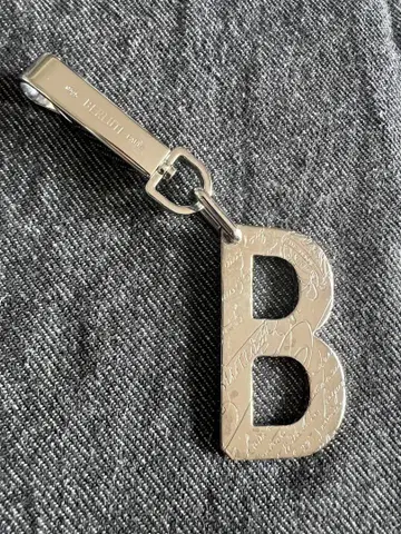 Berluti  알파벳 B 키링