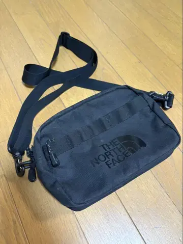 THE NORTH FACE 블랙 숄더백
