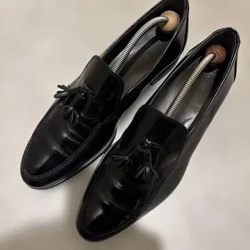 수트 컴퍼니 태슬 로퍼