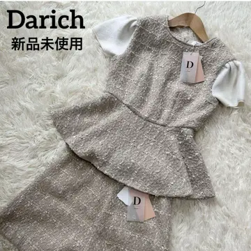 미사용 새상품 Darich 트위드 페플럼 상의 숏팬츠 상하의