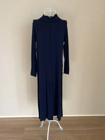네이비 리브 긴팔 롱 원피스