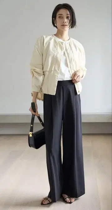 UNFILO BEAUTY MOVE 턱 와이드 팬츠 MT 블랙