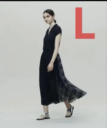 언크레이브 uncrave <시어 플리츠 원피스(체크)