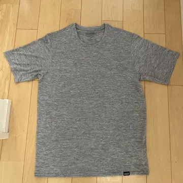 patagonia Capilene Cool Daily S 그레이 티셔츠