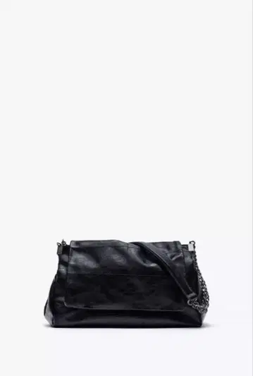 ZARA 플랩 락 숄더백