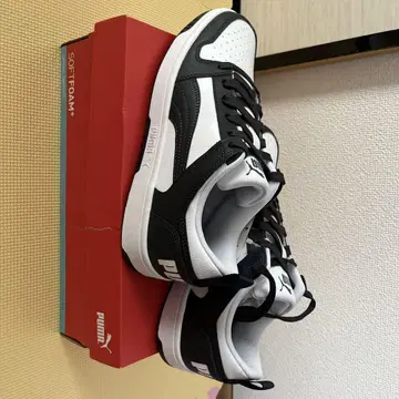 PUMA 소프트 폼 캐주얼 스니커즈