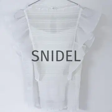 SNIDEL 스나이델 셔링 시어 블라우스 프릴 슬리브리스