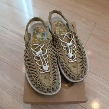 KEEN 유니크 미모사 25cm