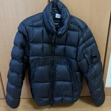 C.P. Company 블랙 다운 재킷