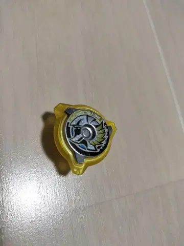 베이블레이드 X 발키리 볼트 메탈 칩 단품