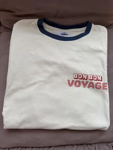 BON BON VOYAGE 티셔츠