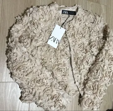ZARA 자라 꽃무늬 텍스처 크롭트 길이 재킷