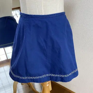 수제 네이비 단색과 꽃무늬 리버시블 래핑 미니 스커트