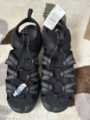 KEEN 뉴포트 27cm 새 제품 미사용