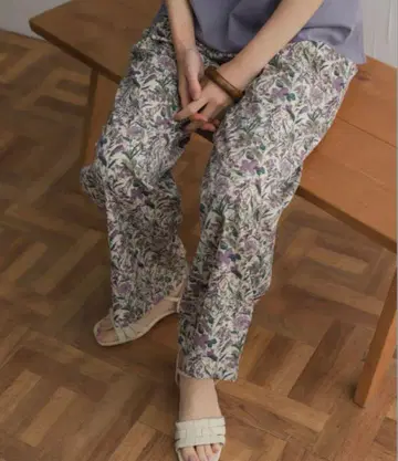 즉시 구매 OK! UR DOORS 플라워 프린트 이지 팬츠